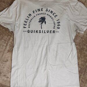 Quicksilver S/S Cotton T-shirt in White w/ Graphics on Front & Back, XL